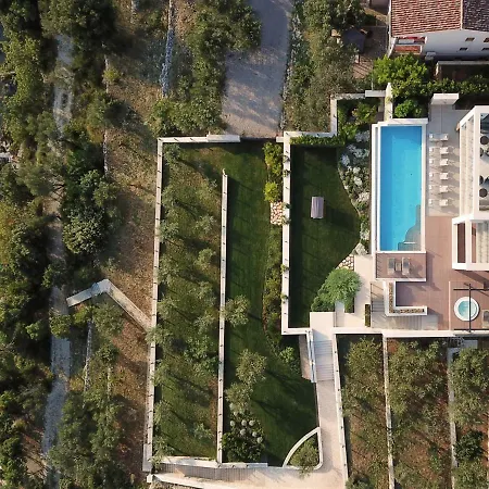 Villa Vlastelini Ii By Interhome