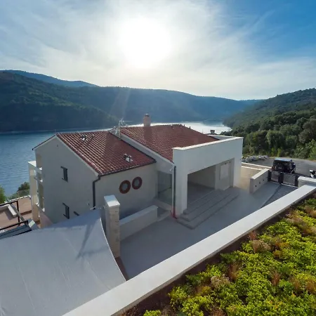 Vila Vlastelini Ii By Interhome