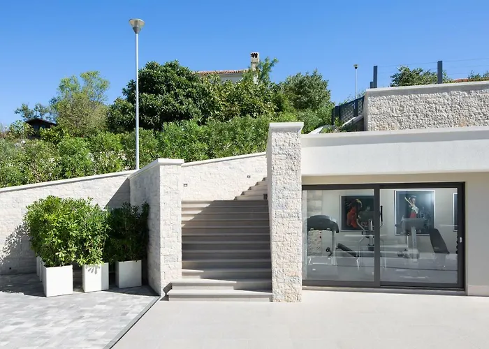 Vlastelini Ii By Interhome